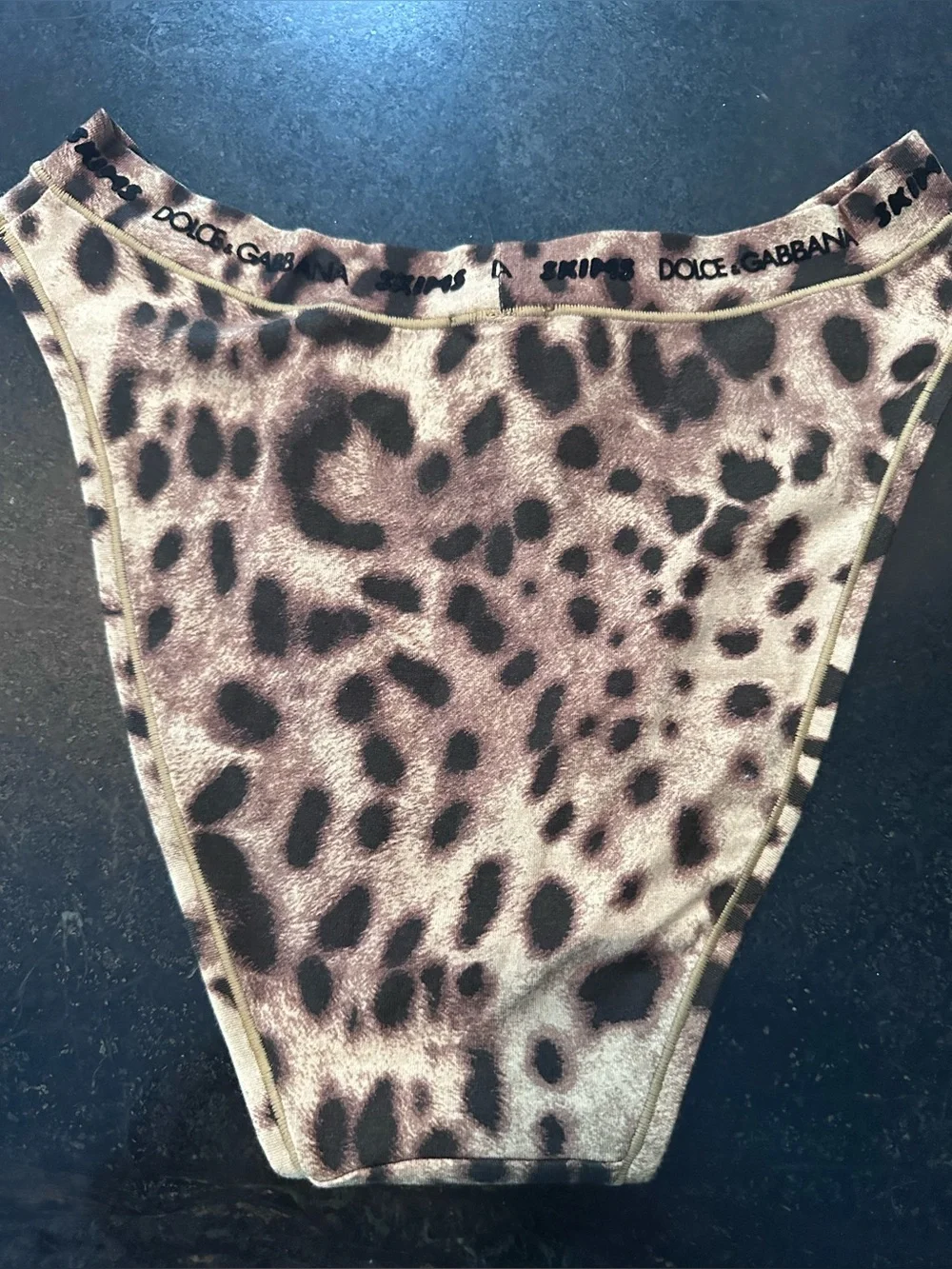 Dolce & Gabbana x Skims Underwear - Picture 2 of 3